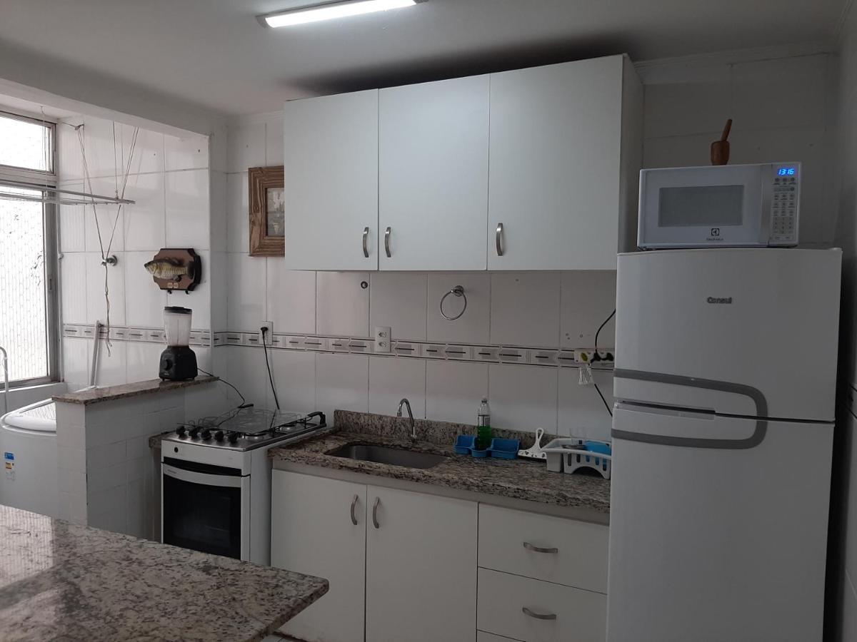 Apartamento Vento E Mar - 2 Quartos Com Sacada Na Quadra Da Praia Do Gonzaga Santos  Bagian luar foto